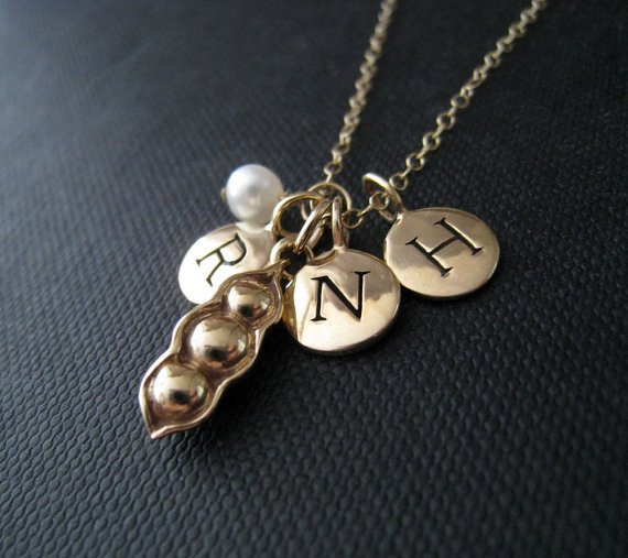 Personalized mother's necklace, three peas in a pod necklace, initial, Christmas gifts for mom, personalized gift for mom of 3 kids, peapod - RayK designs